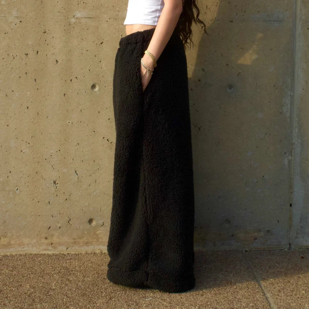 Cloudform Blanket Pants - Full Sherpa in Black