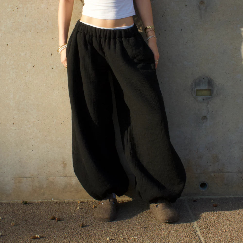 Cloudform Low Rise Blanket Pants - Black
